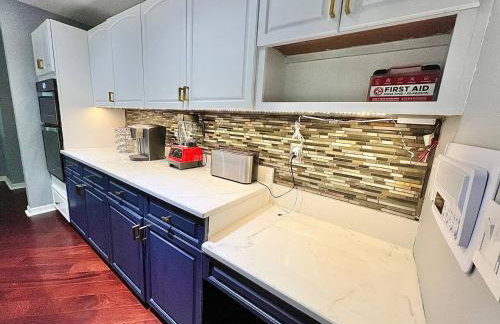 Wellington Pool House With Spa and Putting Green - Foto 12