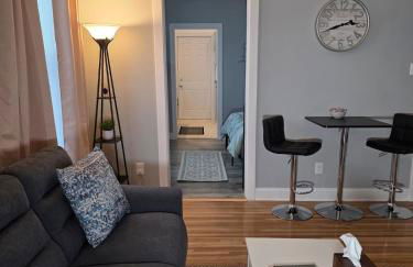 Relaxing Downtown 1 Bed, Dog Friendly Apartment with Deck, Dog Exercise Area - Foto 44