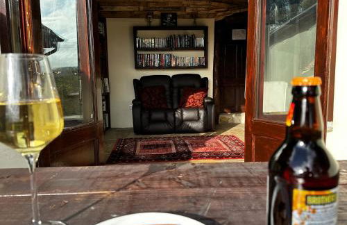 Coed Y Ddraig - themed 3 bedroom cottage, with bar & pool table - Photo 33