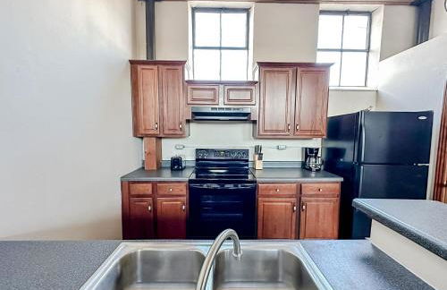 Sleepover 2BD 1BA Condos Downtown Springfield - Foto 8