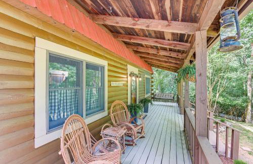 Peaceful Mt Juliet Cabin with Patio and Fire Pit - Foto 26