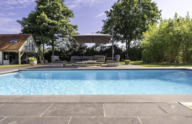 Rustic Retreat w/ Pool - Photo 20