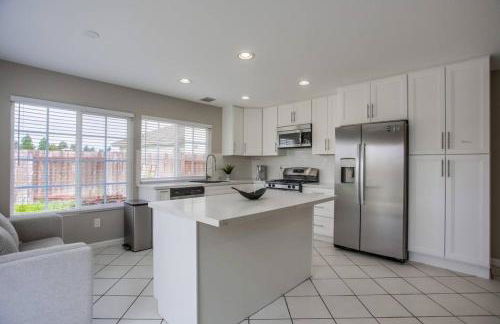 15 Min from Torrey Pines State Beach and Golf - Photo 9