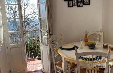 Au coeur du village avec petit balcon plein sud - Foto 3