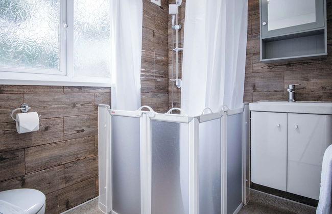 Fleet Street - 2 Bedroom - Swansea - Photo 35