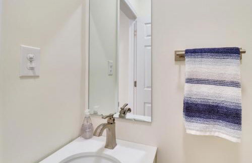 Pet-Friendly Basye Vacation Rental with Fireplace! - Foto 25