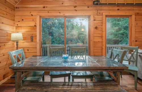 Spectacular Log Cabin Home 45 minutes to Asheville - Foto 28