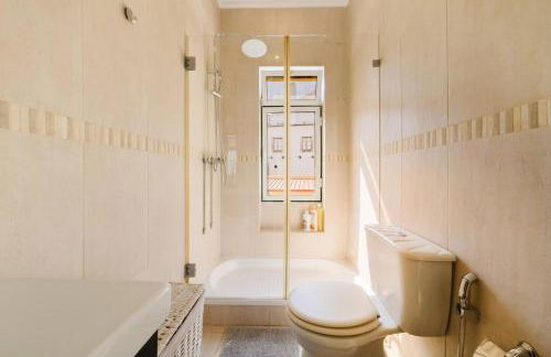 Chiado Gem Private Pool & Patio Retreat - Photo 64