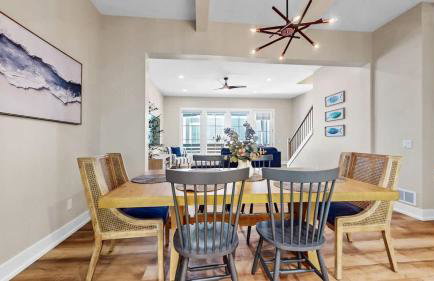 Luxe by the Lake - Pool Access - Photo 25