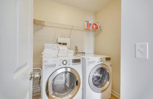 Cozy Greensboro Townhome with Community Pool and Grill - Foto 21