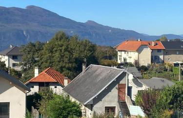 VILLA VUE LAC -3 chambres jardin-proche du lac et du Centre-ville , 2 places parking - Foto 44