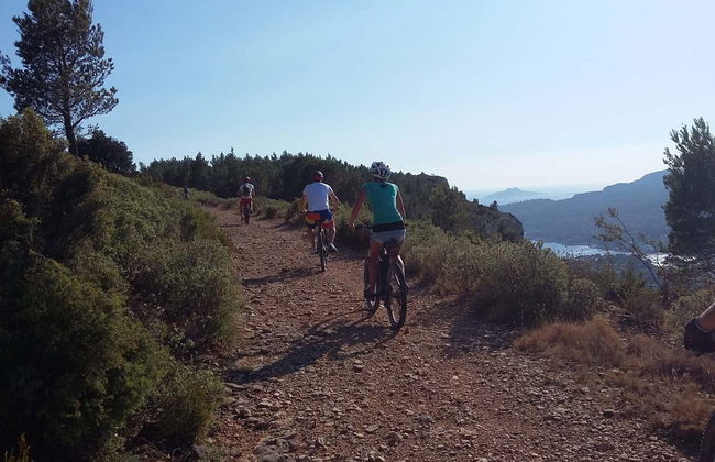 Tour en bicicleta eléctrica por el Parque Nacional de Calanques - Foto 3