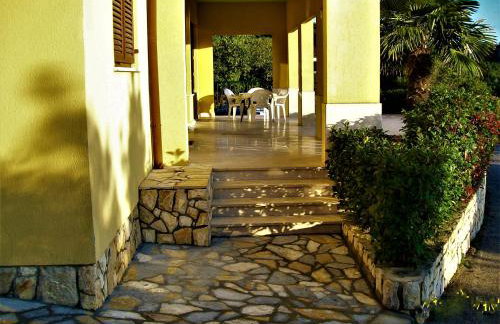 VILLAMAR beachfront apartments with FREE private parking - Foto 23