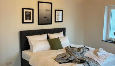 FeWo - LOFT Mosel & Weinquartier, Balkon, Parkplatz, moderne Küche, bis 8 Personen - Foto 4