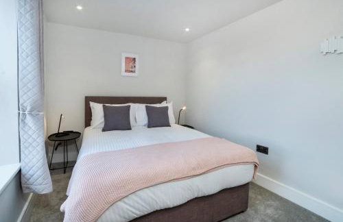 The Old Hotel - Photo 26