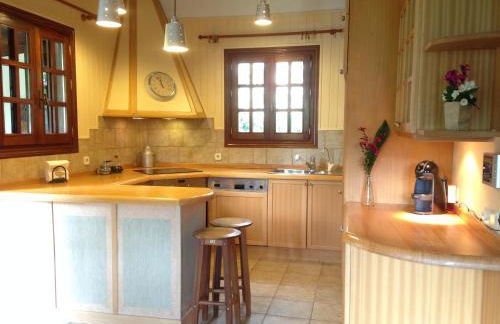 Charming villa with a private pool - Foto 8