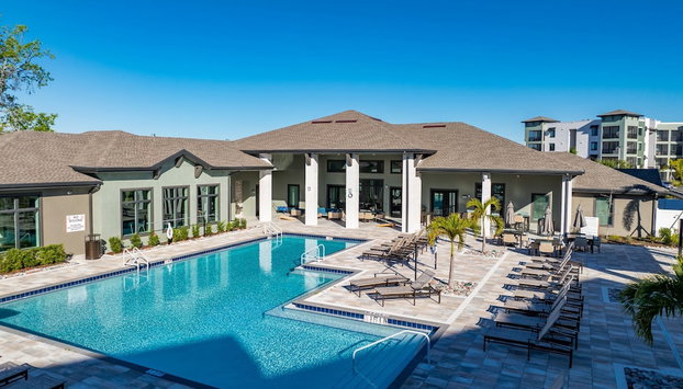 Landing Stylish 1BD Pool Yoga Studio - Foto 2, Profilbild