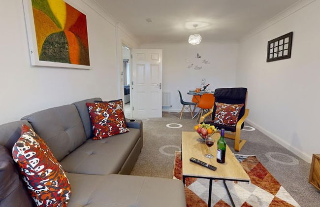 Romford Retreat - Modern 2BR Apartment - Photo 1