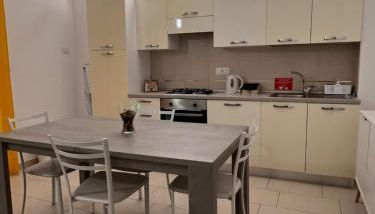 Casa Magenta Centro Città (secondo piano) - Foto 3