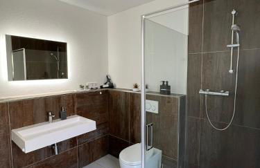 Stylische Wohnung, toller Ausblick Selbst-Check-in - Foto 23