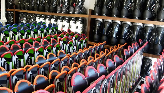 Ski and Snowboard equipment rental in Bansko - Photo 3
