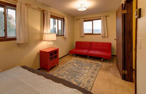 The Guest House - Photo 18