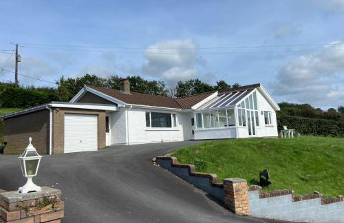 4 bedroom bungalow in peaceful countryside with log burner - Talar Deg, Capel Madog - Foto 7