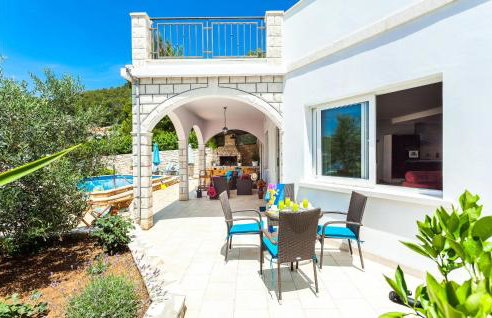 Pet Friendly Home In Blato With Wifi - Photo 20