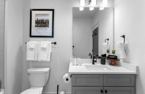 14 Bed Luxe Nashville Retreat with Game Room & Perfect for Large Groups! - Foto 56