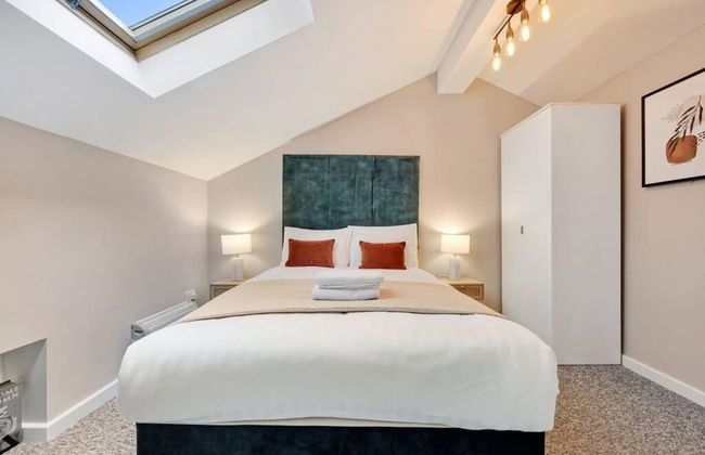 Host Apartments The Georgian Coach House 2 - Photo 32