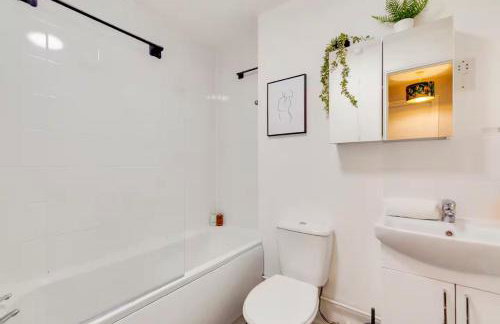 Pass the Keys Ground Floor Apartment with Free Parking - Foto 38