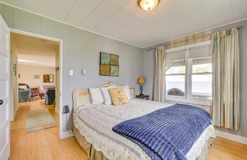 Lake Champlain Family Retreat with Deck and Yard - Foto 13