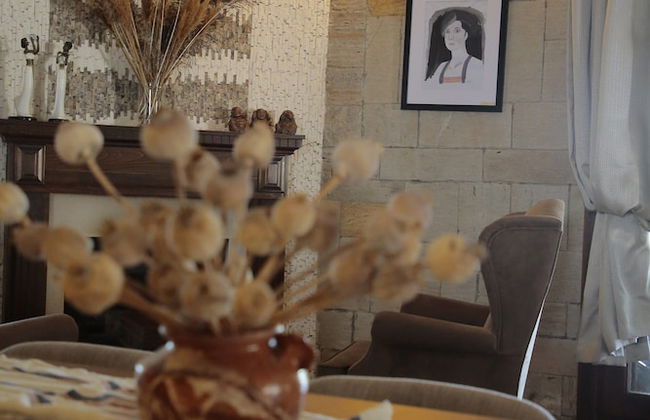 The Mira House - Photo 67