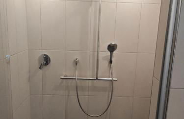 Haus 2 Etagen Garten 1 Badezimmer,1 Gäste Wc 200 Qm 5 Betten Gehoben mit Garten - Foto 53