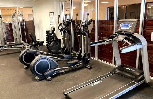 Sleeps 4: Family-Friendly Beach Condo and Resort - Foto 10