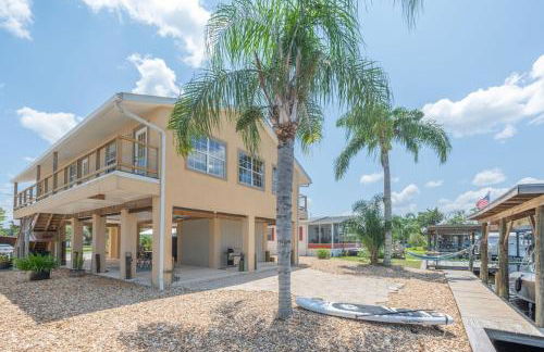 Waterfront St Johns River near springs with boat dock and water sports - Foto 33