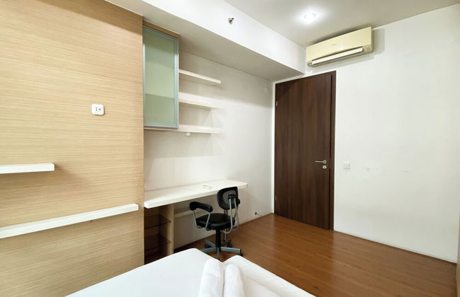 Modern Look And Comfort 2Br Kemang Village Apartment - Photo 32