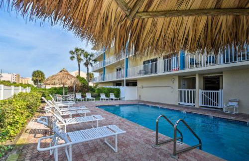 Walk to Madeira Beach Coastal Condo with Balcony - Photo 24