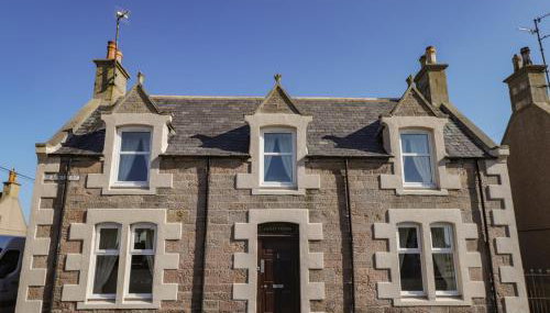 Holly Hoose - Foto 1