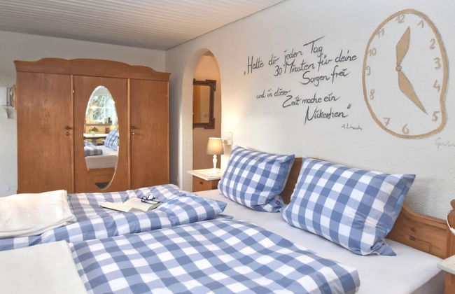 Holiday Home With Garden in Weissenbrunn - Foto 8