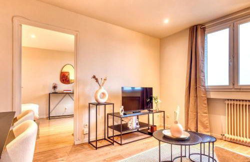 Le Panoramique - Grand T2 métro B Oullins - Foto 13