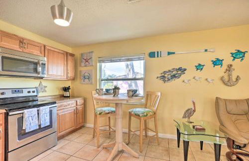 Pet-Friendly Dunedin Townhome with Private Yard - Foto 7