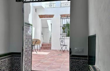 La Casa de Las Tres Calles - Foto 1