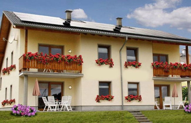 Apartment in Mtsrz With Garden - Foto 13