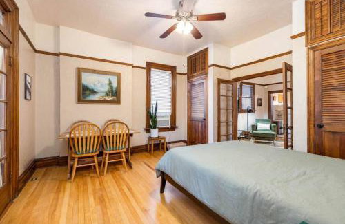 Craftsman Cabin - Historic Dtwn Avenues Apartment - Foto 4