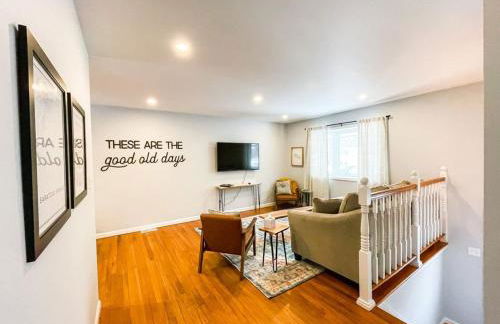 Sparkling Saratoga 3BR home near Track and SPAC Dogs - Foto 9