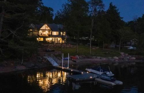 Lakeside Lodge with Studio Apartment - Foto 23