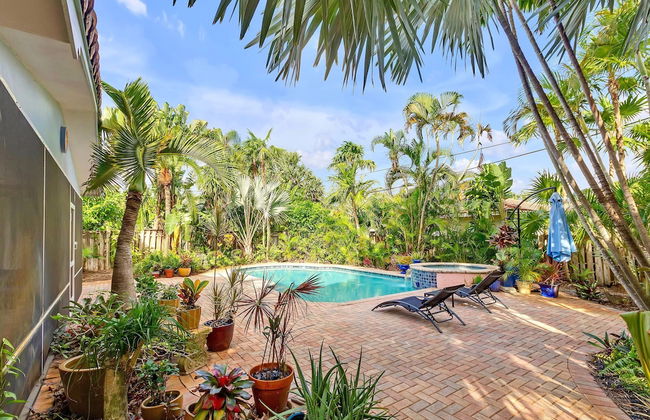 Chic 3BR Sanctuary Steps From The Drive Paradise - Foto 35