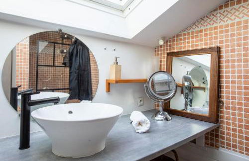 Le Chalet Panoramique Jaccuzi Parking Vue Montagne - Foto 24