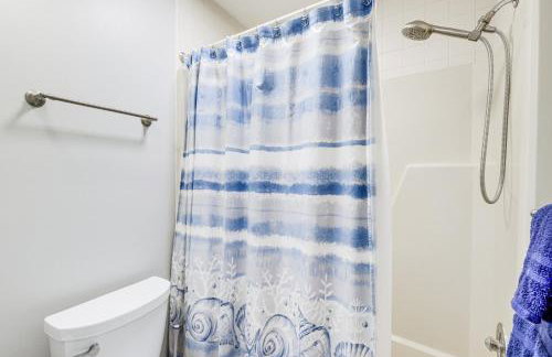 Sun-Filled Condo with Smith Mountain Lake Views - Foto 16